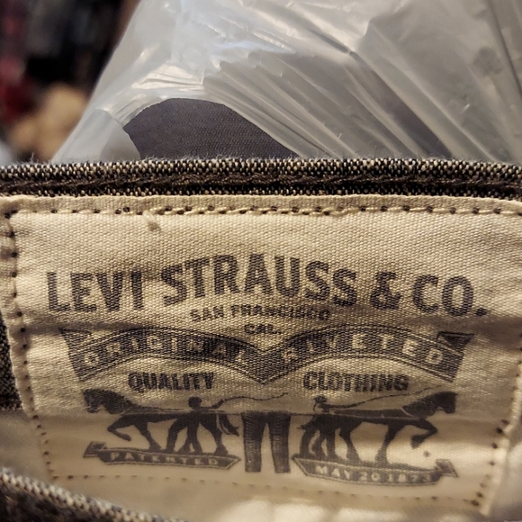 Men's Levi's Chino shorts - Picture 4 of 7